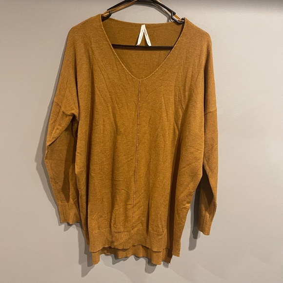 debut Tops - Dreamers by Debut Long Sleeve Knit Tunic